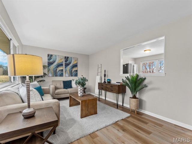 726 Gran Lin Drive, St Charles, MO 63303