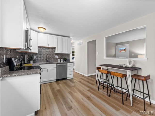 726 Gran Lin Drive, St Charles, MO 63303