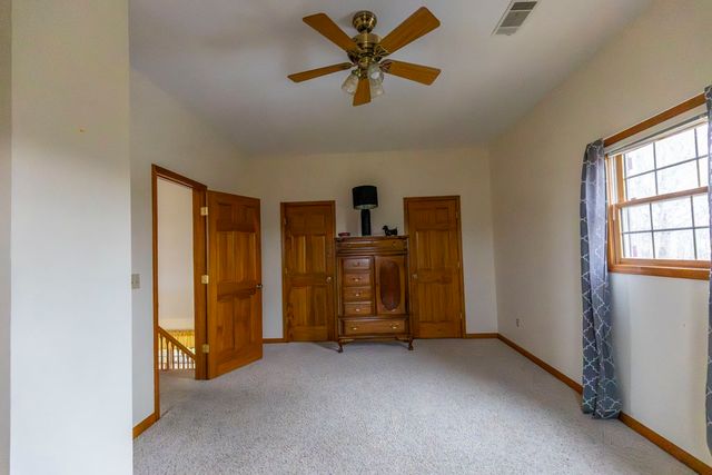 1393 Jones Chapel Rd, Byrdstown, TN 38549