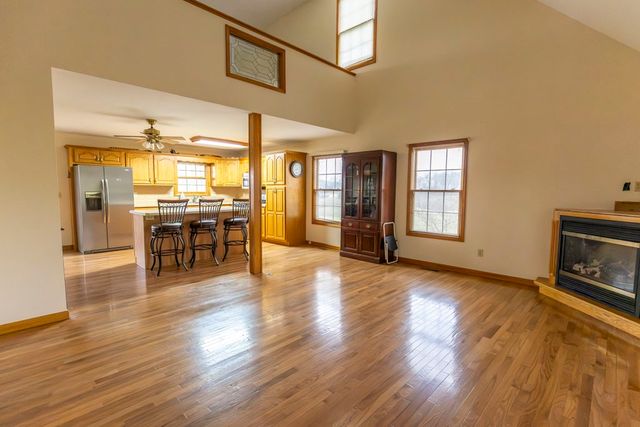 1393 Jones Chapel Rd, Byrdstown, TN 38549