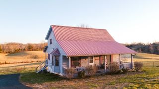 1393 Jones Chapel Rd, Byrdstown, TN 38549
