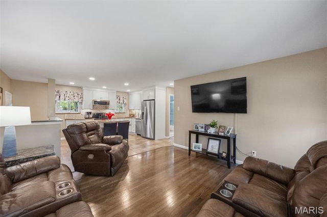 2024 Janiculum Drive, Fenton, MO 63026