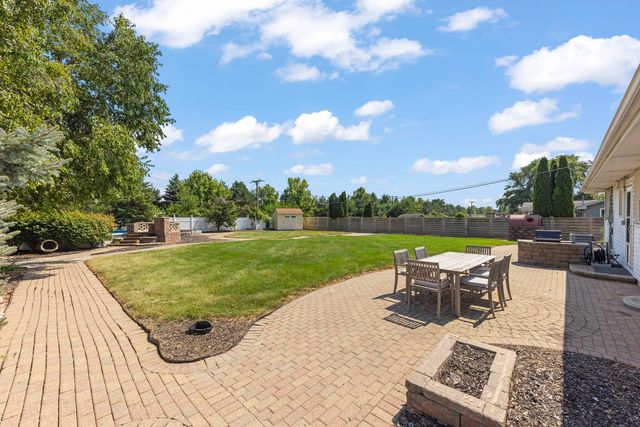 15911 S Codo Drive, Homer Glen, IL 60491