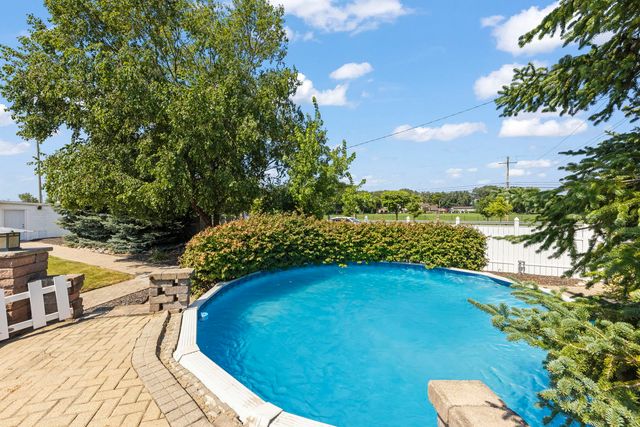 15911 S Codo Drive, Homer Glen, IL 60491