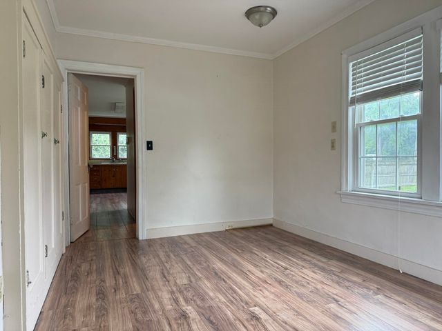 128 NorthSide Drive, Bennington, VT 05201