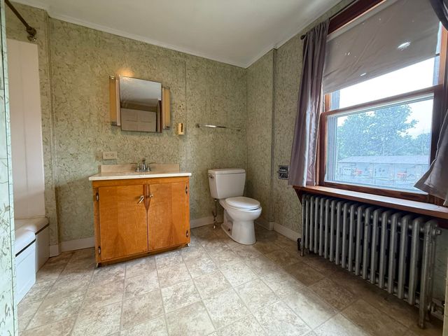 128 NorthSide Drive, Bennington, VT 05201