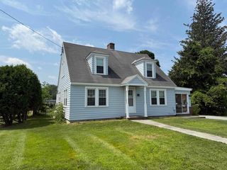 128 NorthSide Drive, Bennington, VT 05201