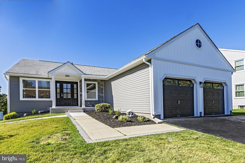 207 BEAU TREE DR, Wilmimgton, DE 19810