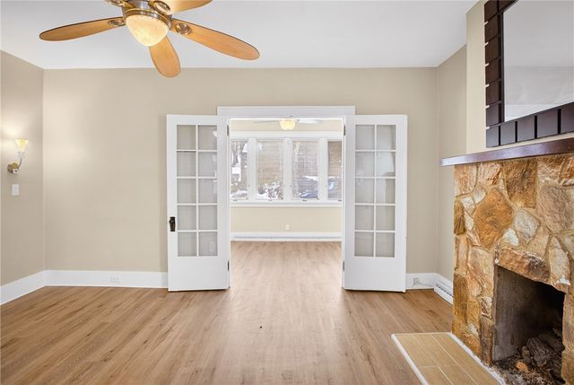 37 McMunn Ave, Crafton, PA 15205