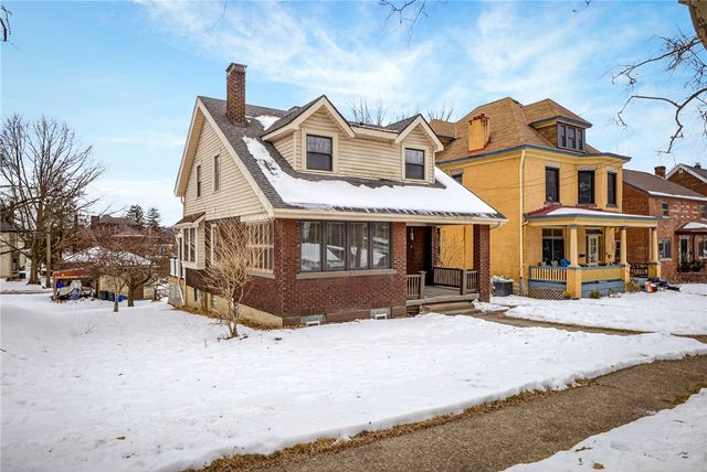 37 McMunn Ave, Crafton, PA 15205