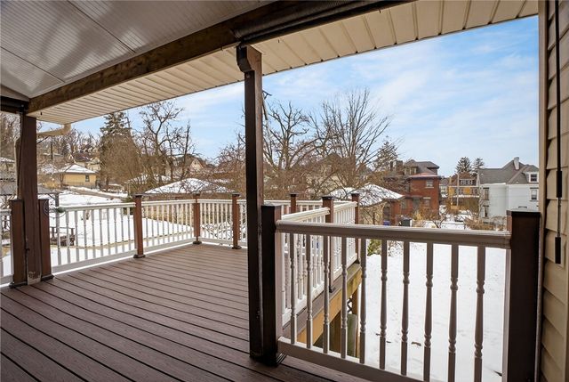 37 McMunn Ave, Crafton, PA 15205