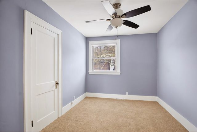 37 McMunn Ave, Crafton, PA 15205