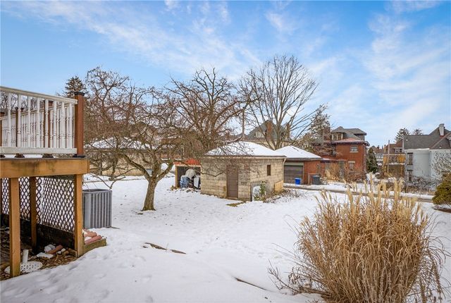 37 McMunn Ave, Crafton, PA 15205