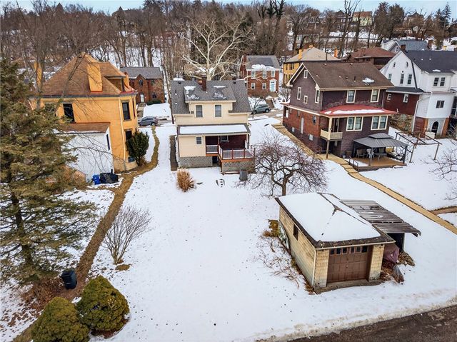 37 McMunn Ave, Crafton, PA 15205