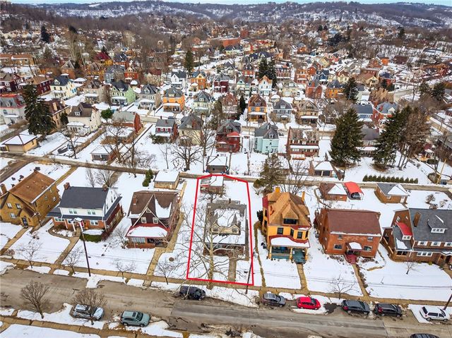 37 McMunn Ave, Crafton, PA 15205