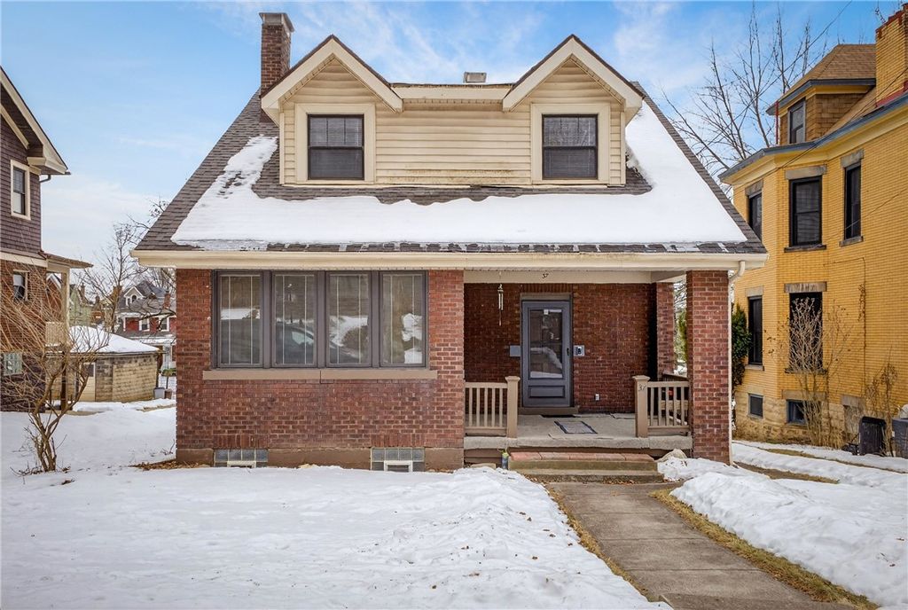 37 McMunn Ave, Crafton, PA 15205