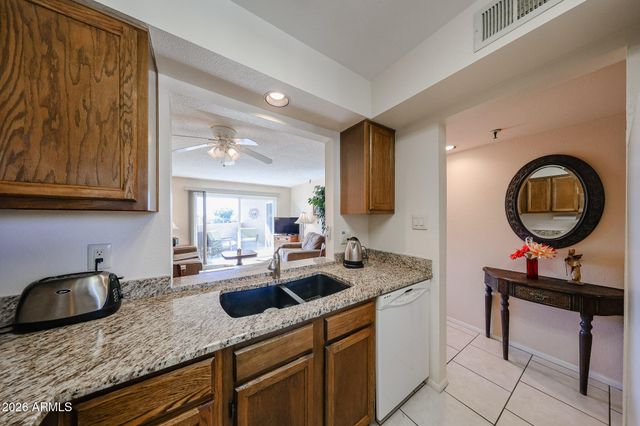 7474 E Earll Drive 312, Scottsdale, AZ 85251