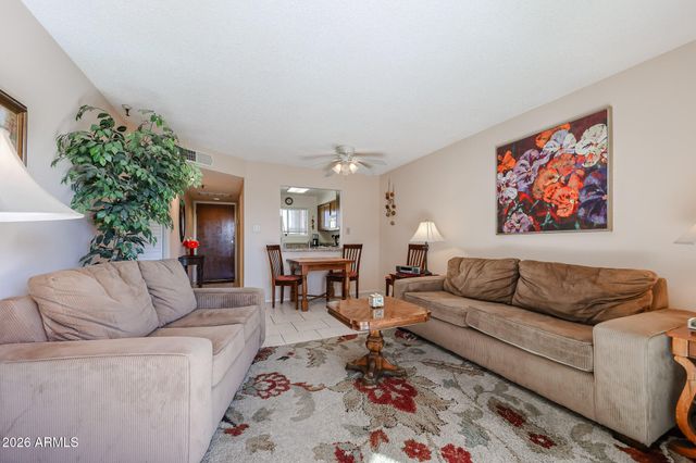 7474 E Earll Drive 312, Scottsdale, AZ 85251