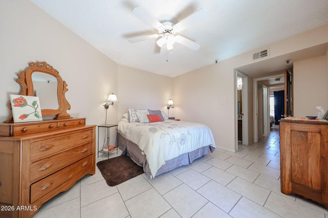 7474 E Earll Drive 312, Scottsdale, AZ 85251