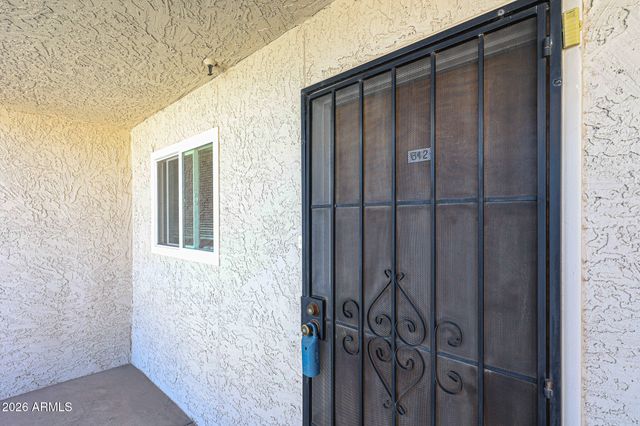 7474 E Earll Drive 312, Scottsdale, AZ 85251