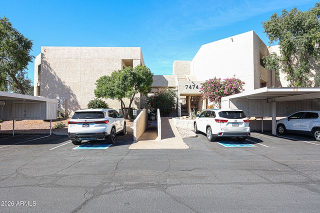 7474 E Earll Drive 312, Scottsdale, AZ 85251