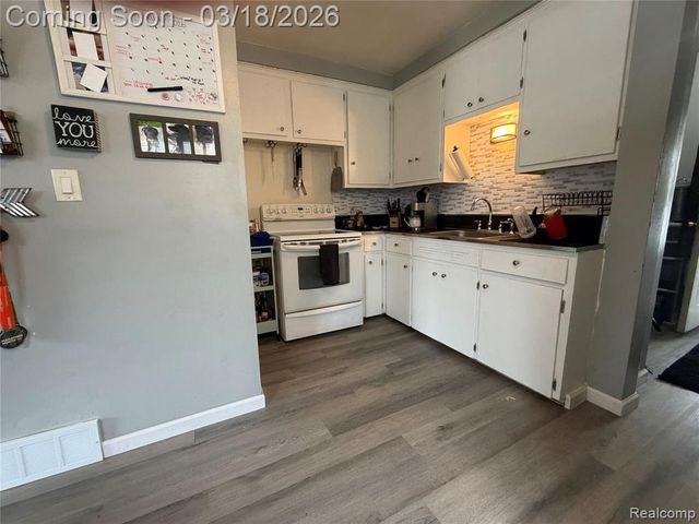 24859 Puritan, Redford, MI 48239