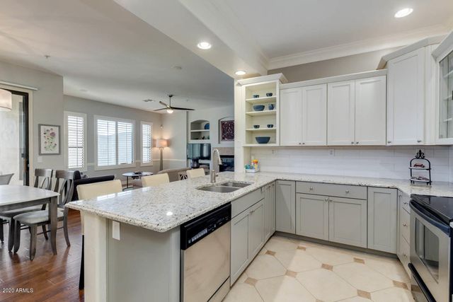 7445 E EAGLE CREST Drive 1077, Mesa, AZ 85207