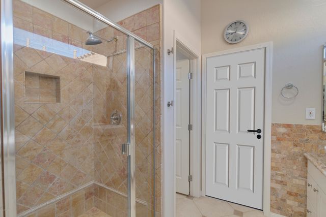 7445 E EAGLE CREST Drive 1077, Mesa, AZ 85207