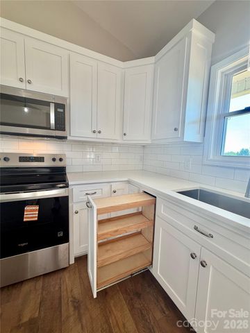263 C I Chapman Court, Taylorsville, NC 28681
