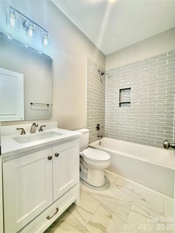263 C I Chapman Court, Taylorsville, NC 28681