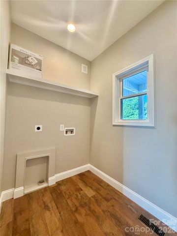 263 C I Chapman Court, Taylorsville, NC 28681