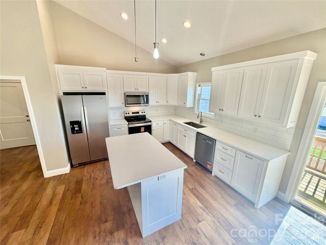 263 C I Chapman Court, Taylorsville, NC 28681