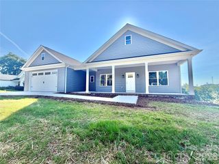 263 C I Chapman Court, Taylorsville, NC 28681
