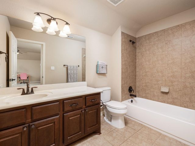 547 Shelf Rock RD, Driftwood, TX 78619