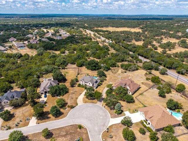 547 Shelf Rock RD, Driftwood, TX 78619
