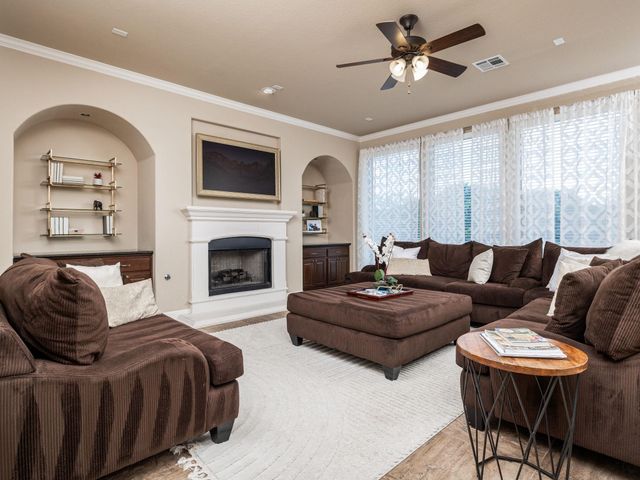 547 Shelf Rock RD, Driftwood, TX 78619