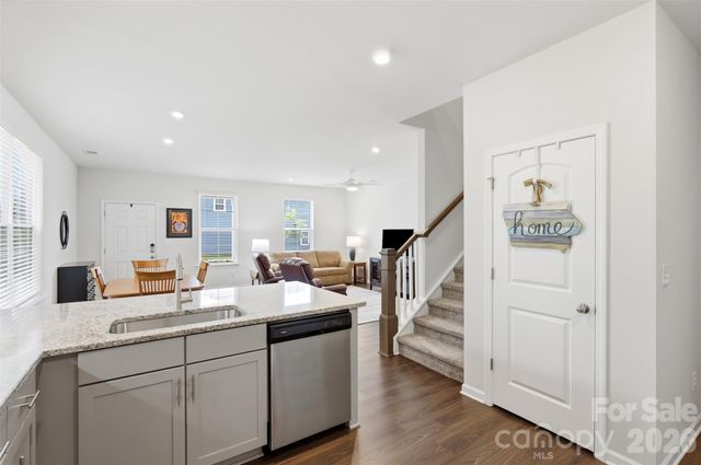5500 Kinsbridge Drive, Mint Hill, NC 28227
