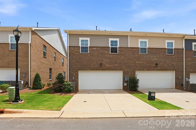 5500 Kinsbridge Drive, Mint Hill, NC 28227