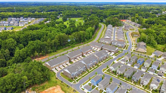 5500 Kinsbridge Drive, Mint Hill, NC 28227