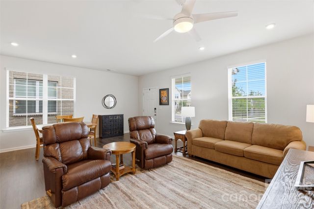 5500 Kinsbridge Drive, Mint Hill, NC 28227