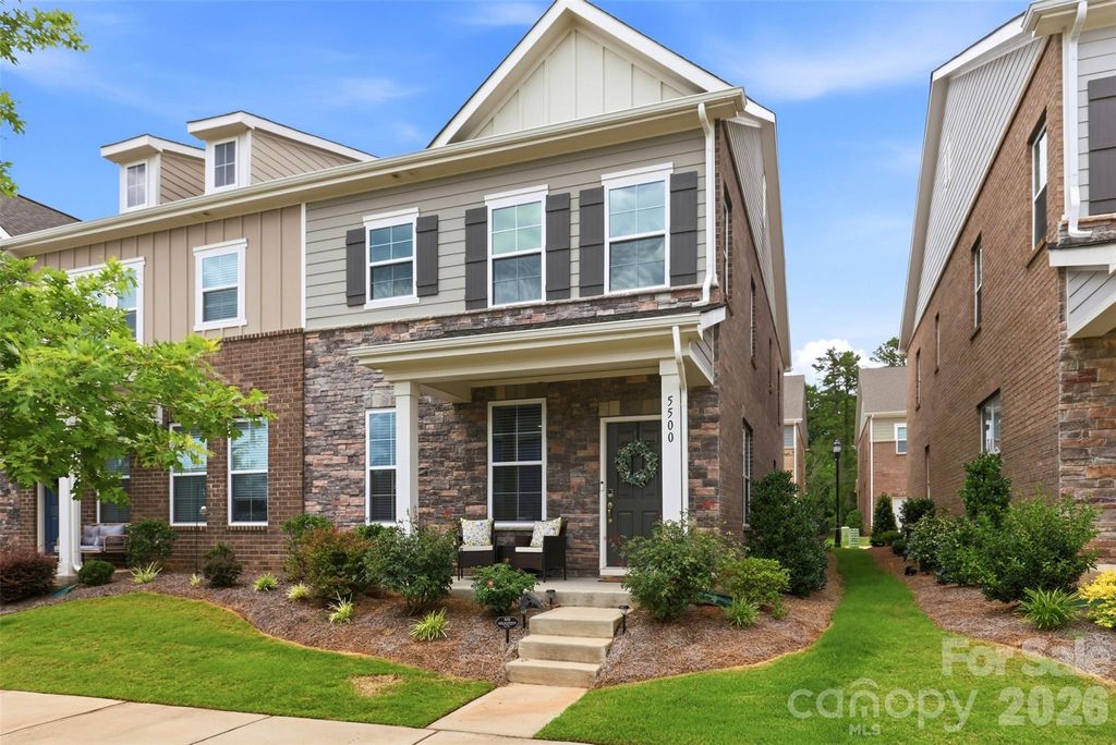 5500 Kinsbridge Drive, Mint Hill, NC 28227