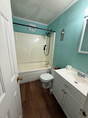 995 FEATHERS CHAPEL DR, Somerville, TN 38068