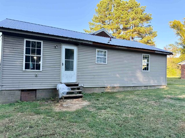 995 FEATHERS CHAPEL DR, Somerville, TN 38068