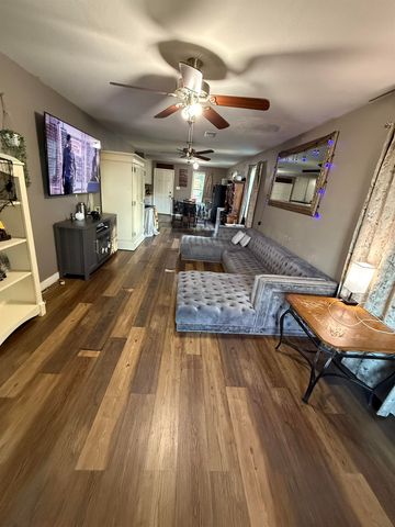 995 FEATHERS CHAPEL DR, Somerville, TN 38068