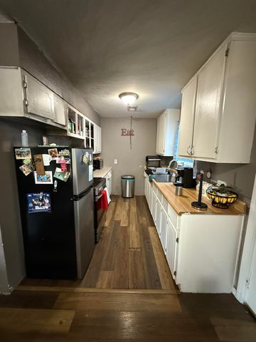 995 FEATHERS CHAPEL DR, Somerville, TN 38068