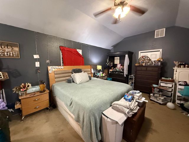 995 FEATHERS CHAPEL DR, Somerville, TN 38068