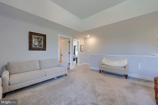 4041 COUNTRY DR, Dover, PA 17315