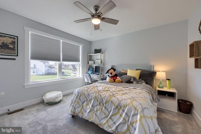 4041 COUNTRY DR, Dover, PA 17315
