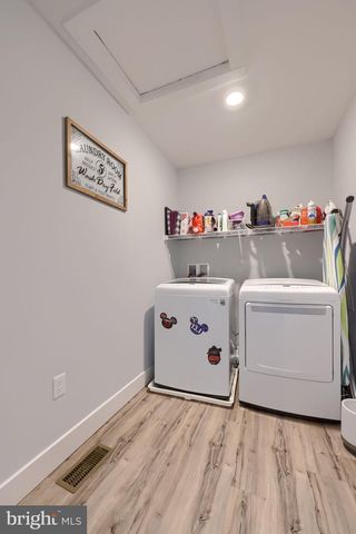 4041 COUNTRY DR, Dover, PA 17315