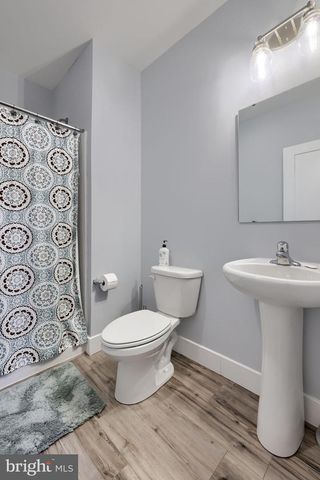 4041 COUNTRY DR, Dover, PA 17315